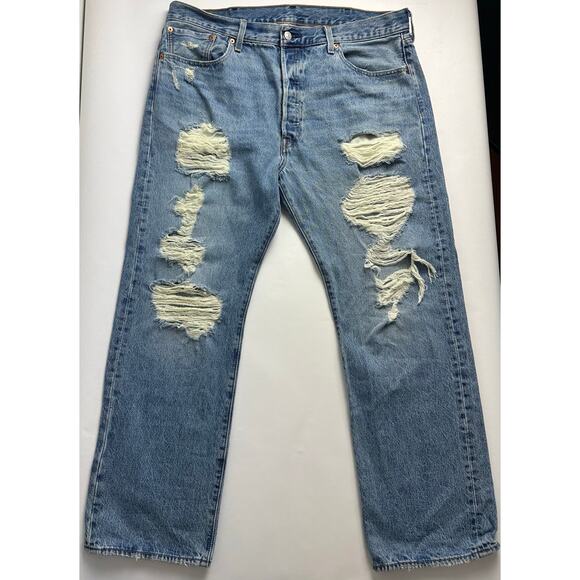 Levi’s 501 Size 38x30 Men’s Distressed Jeans Medium Wash Original Fit Straight - Picture 1 of 12